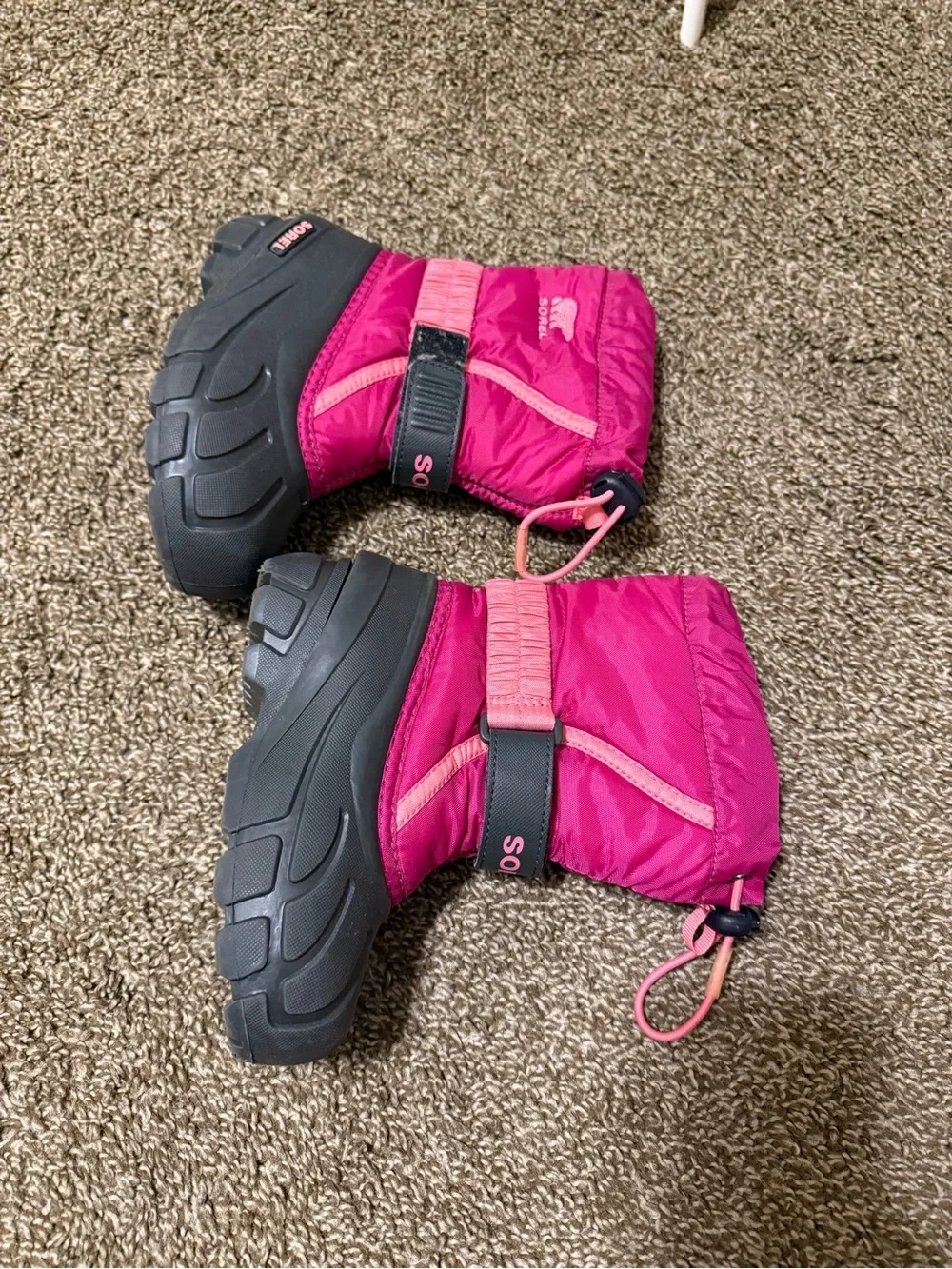 Sorel bright pink